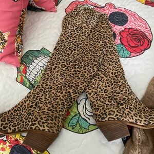 Gianni Bini over knee suede boot new never worn